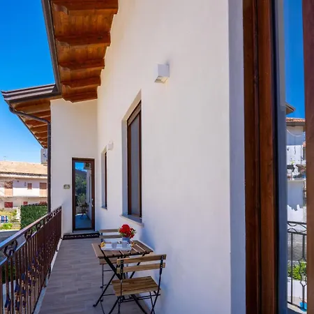 Casa de hóspedes Carlo's Luxury 3*