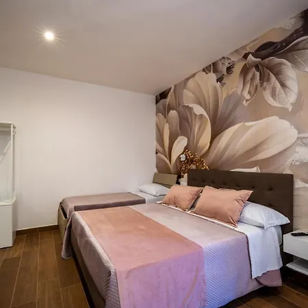 Carlo's Luxury
