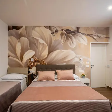 Carlo's Luxury 3*